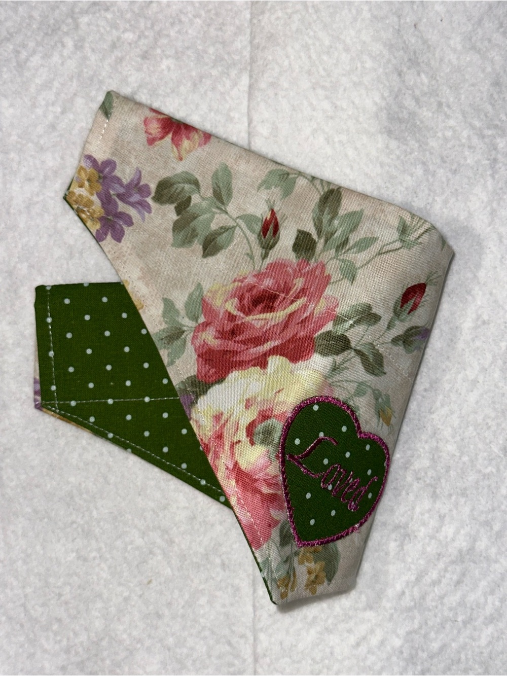 Handmade Reversible Floral 'Loved' Green Heart Dog Scarf- Pet Accessory size Med - Picture 3 of 6